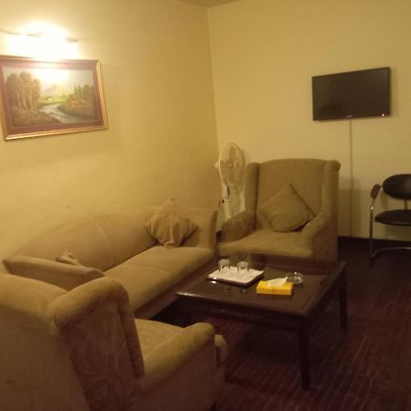 Hotel Shalimar Rawalpindi Dış mekan fotoğraf