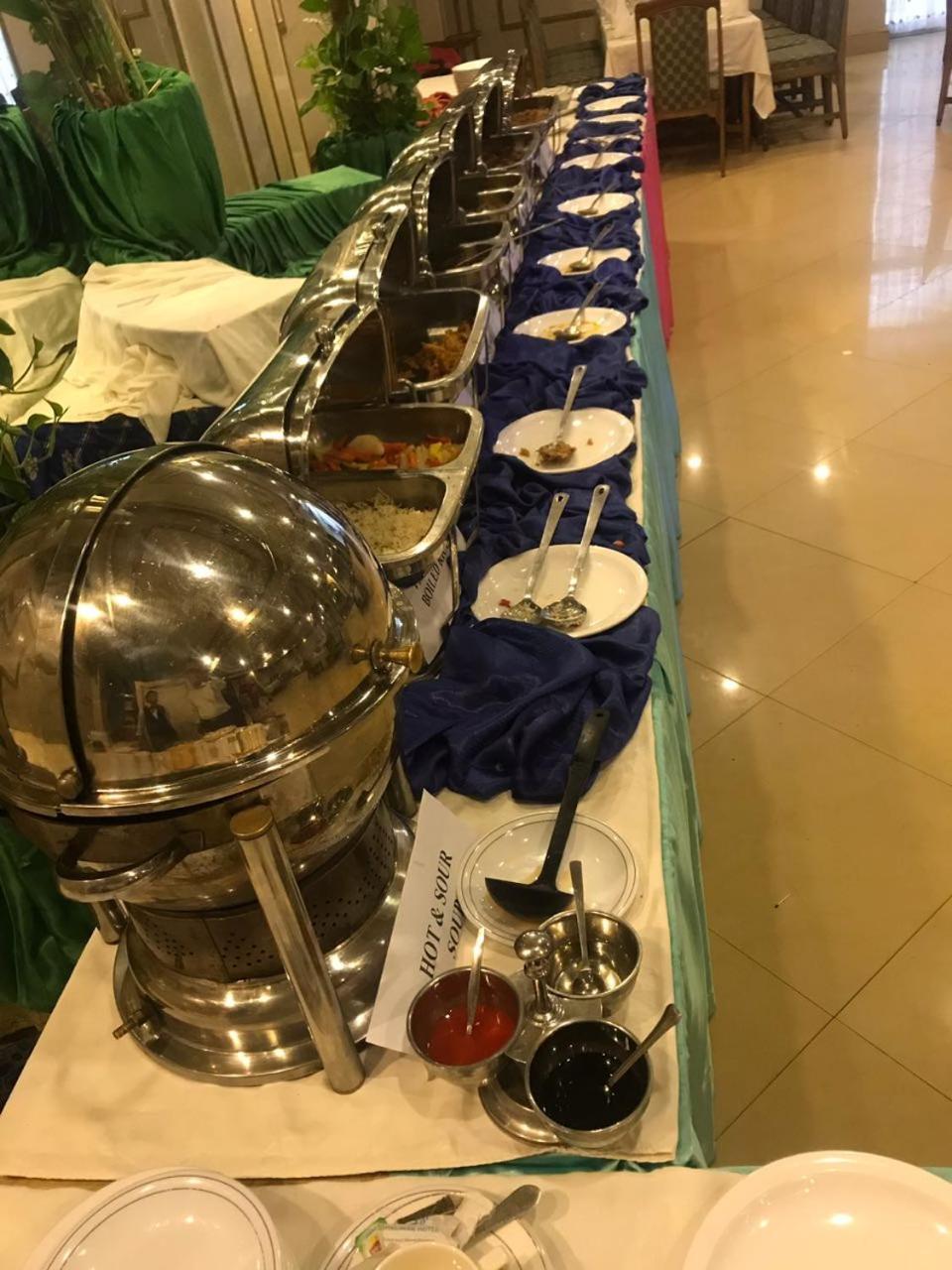 Hotel Shalimar Rawalpindi Dış mekan fotoğraf