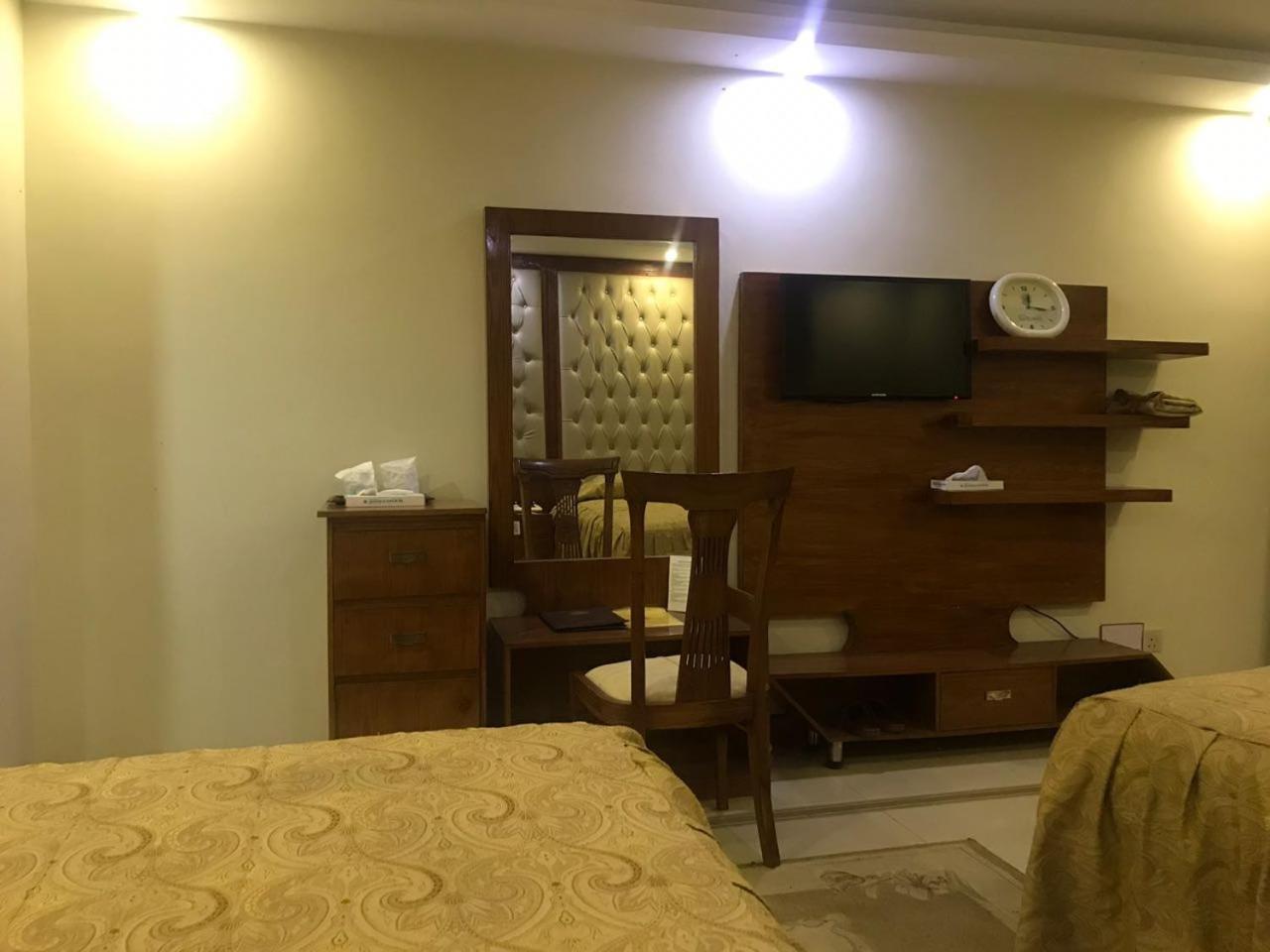 Hotel Shalimar Rawalpindi Dış mekan fotoğraf