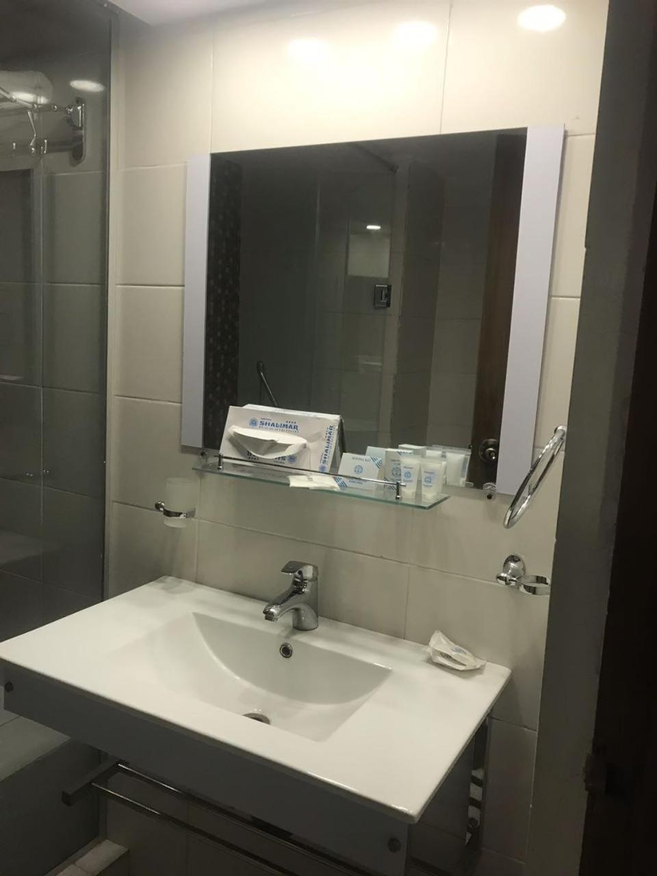 Hotel Shalimar Rawalpindi Dış mekan fotoğraf
